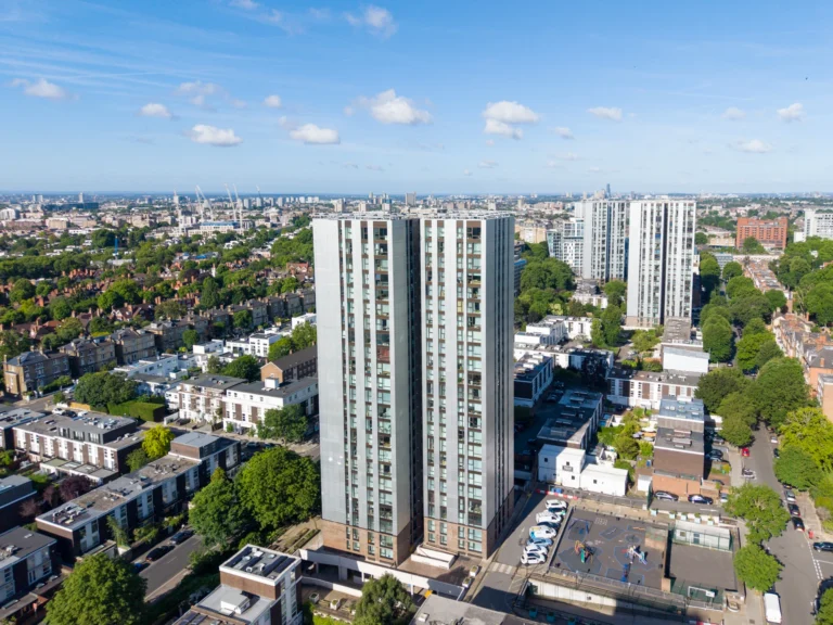 Shaping Britain’s Skyline: Novelis Aluminium Powers Landmark UK Developments
